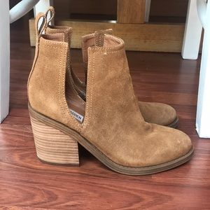 EUC Steve Madden Sharini Bootie